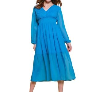STEVE MADDEN Nylah Smocked Long Sleeve Chiffon Midi Dress in Aruba Blue